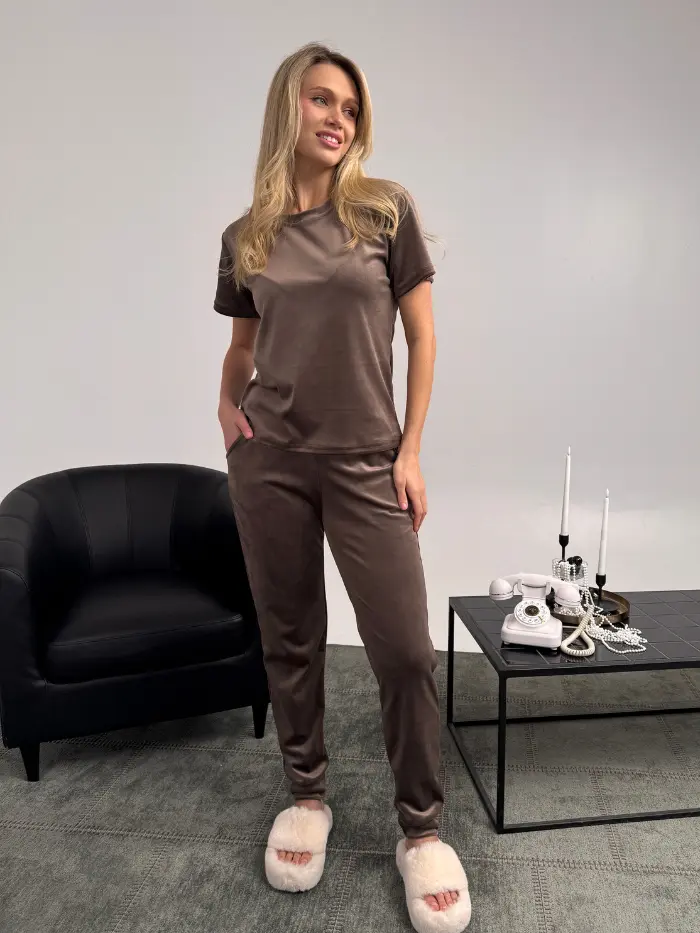 Купити - Велюровий комплект