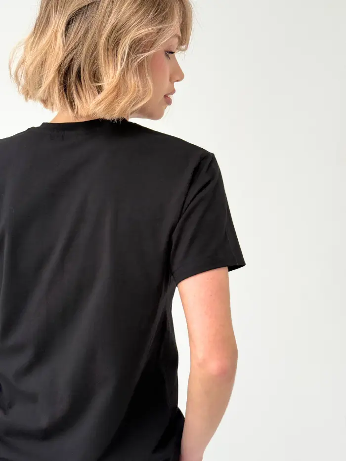 Купити - Футболка жіноча